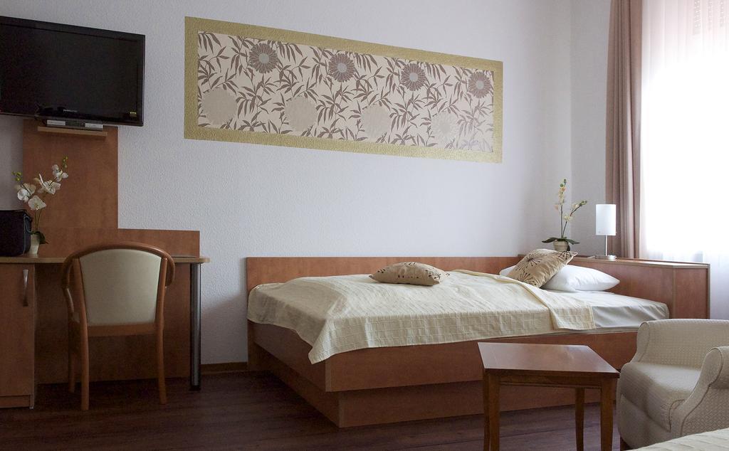 Hotel Vier Loewen Traben-Trarbach Pokój zdjęcie