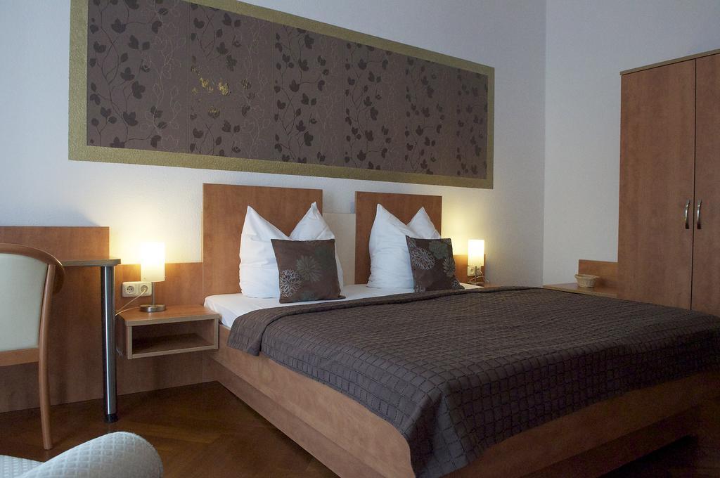 Hotel Vier Loewen Traben-Trarbach Pokój zdjęcie